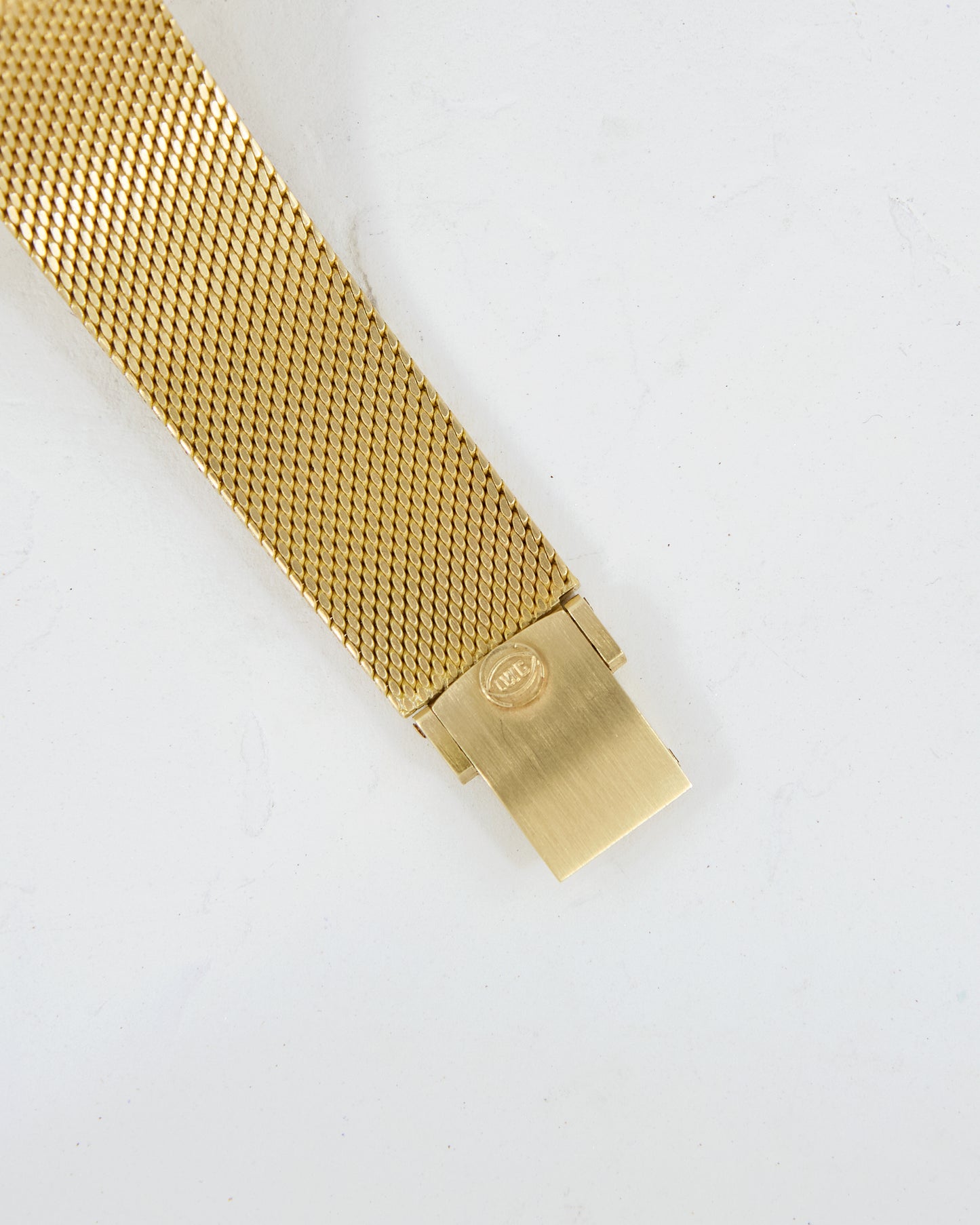 IWC YACHT CLUB AUTOMATIC WITH MESH BRACELET IN YELLOW GOLD