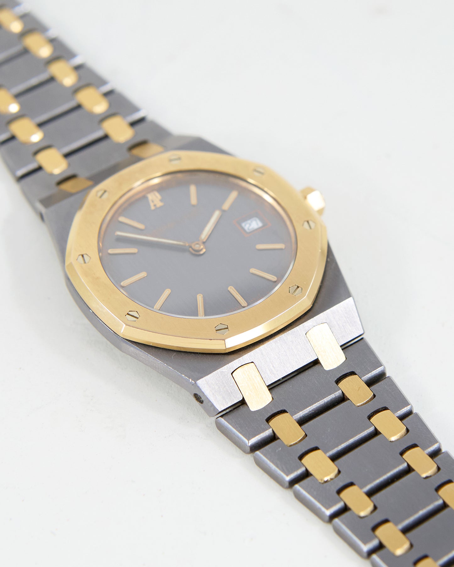 AUDEMARS PIGUET ROYAL OAK TANTALUM & ROSE GOLD QUARTZ