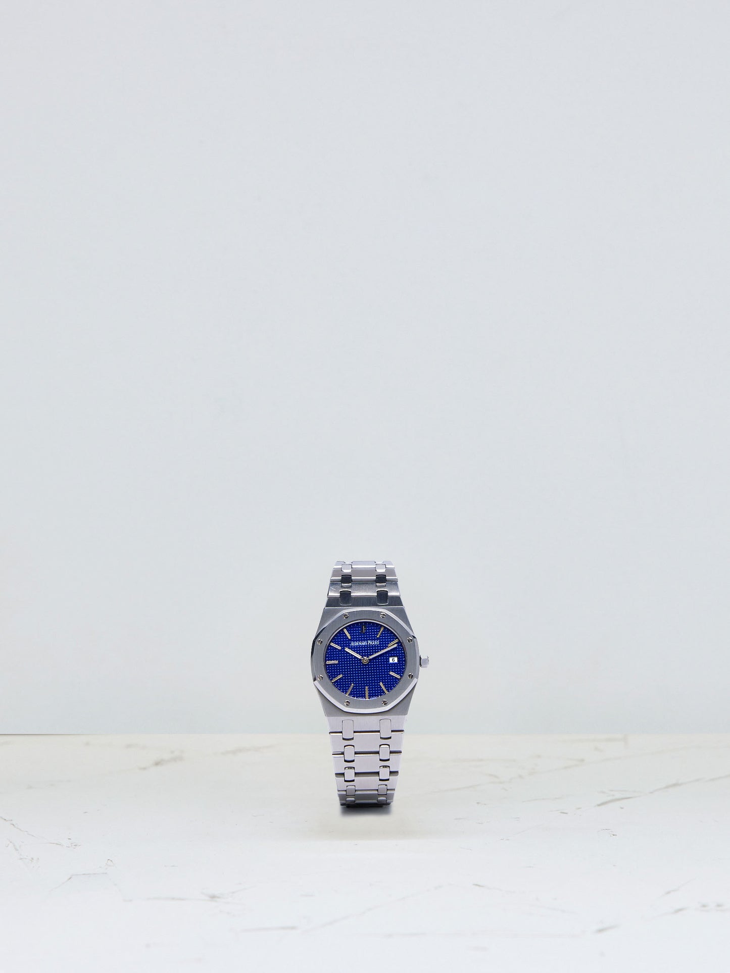 AUDEMARS PIGUET ROYAL OAK YVES KLEIN ELECTRIC BLUE WITH EXTRACT OF ARCHIVES