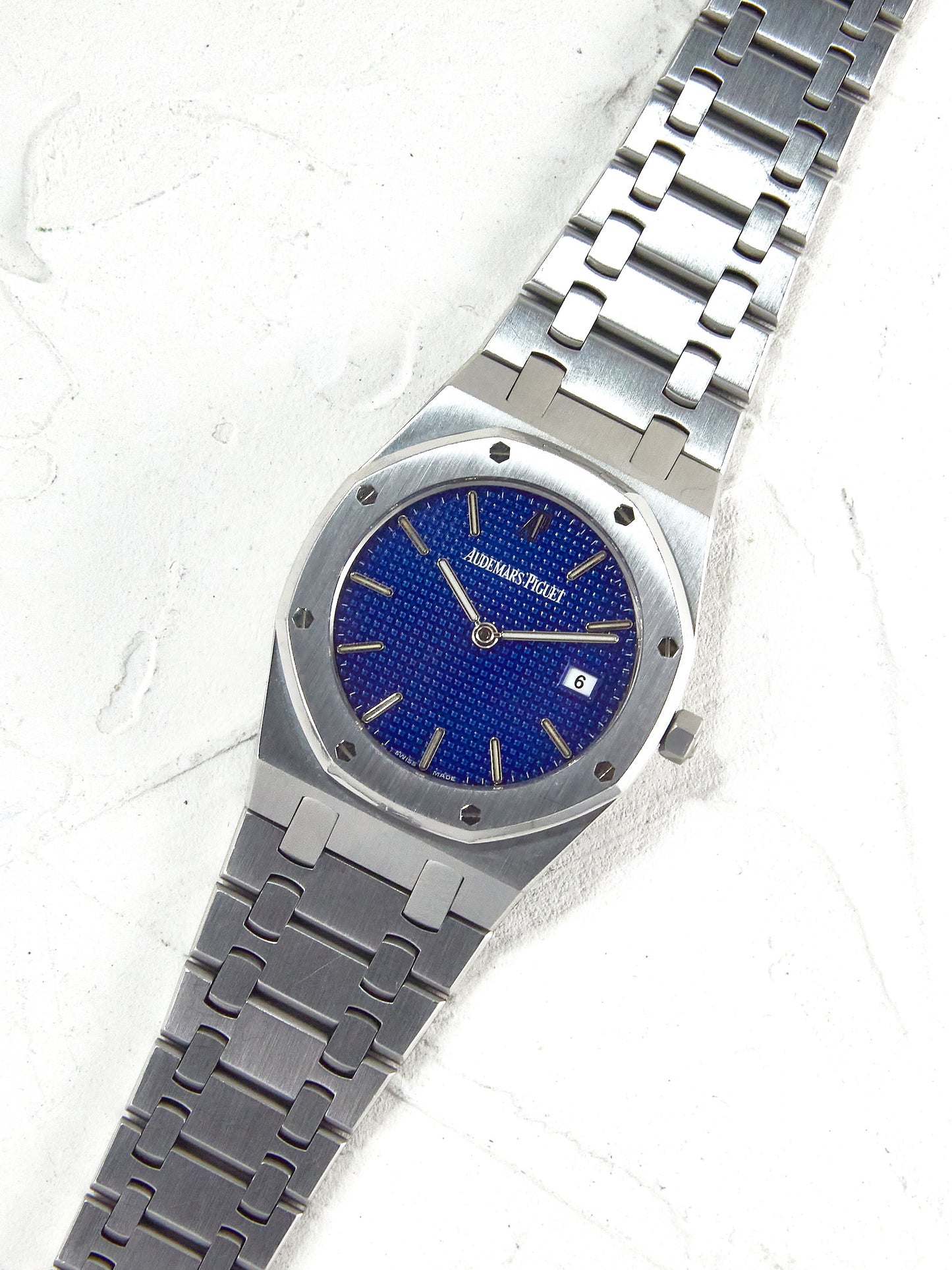 AUDEMARS PIGUET ROYAL OAK YVES KLEIN ELECTRIC BLUE WITH EXTRACT OF ARCHIVES