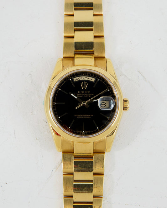 ROLEX DAY-DATE SMOOTH BEZEL WITH BLACK DIAL AND COMPLETE SET OF BOX & PAPERS