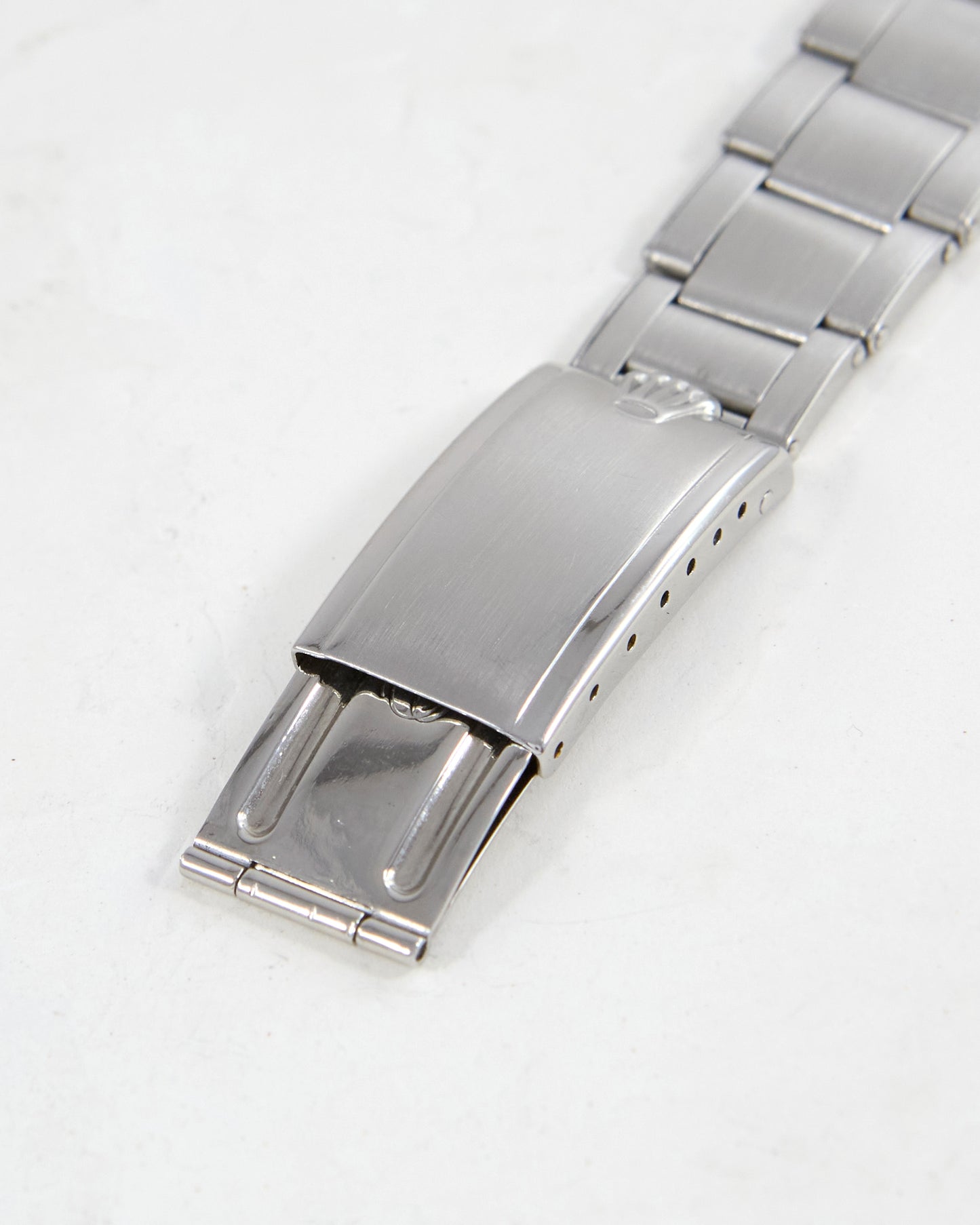 Rolex Submariner 5513 Black Gilt Dial on Oyster Rivet Bracelet