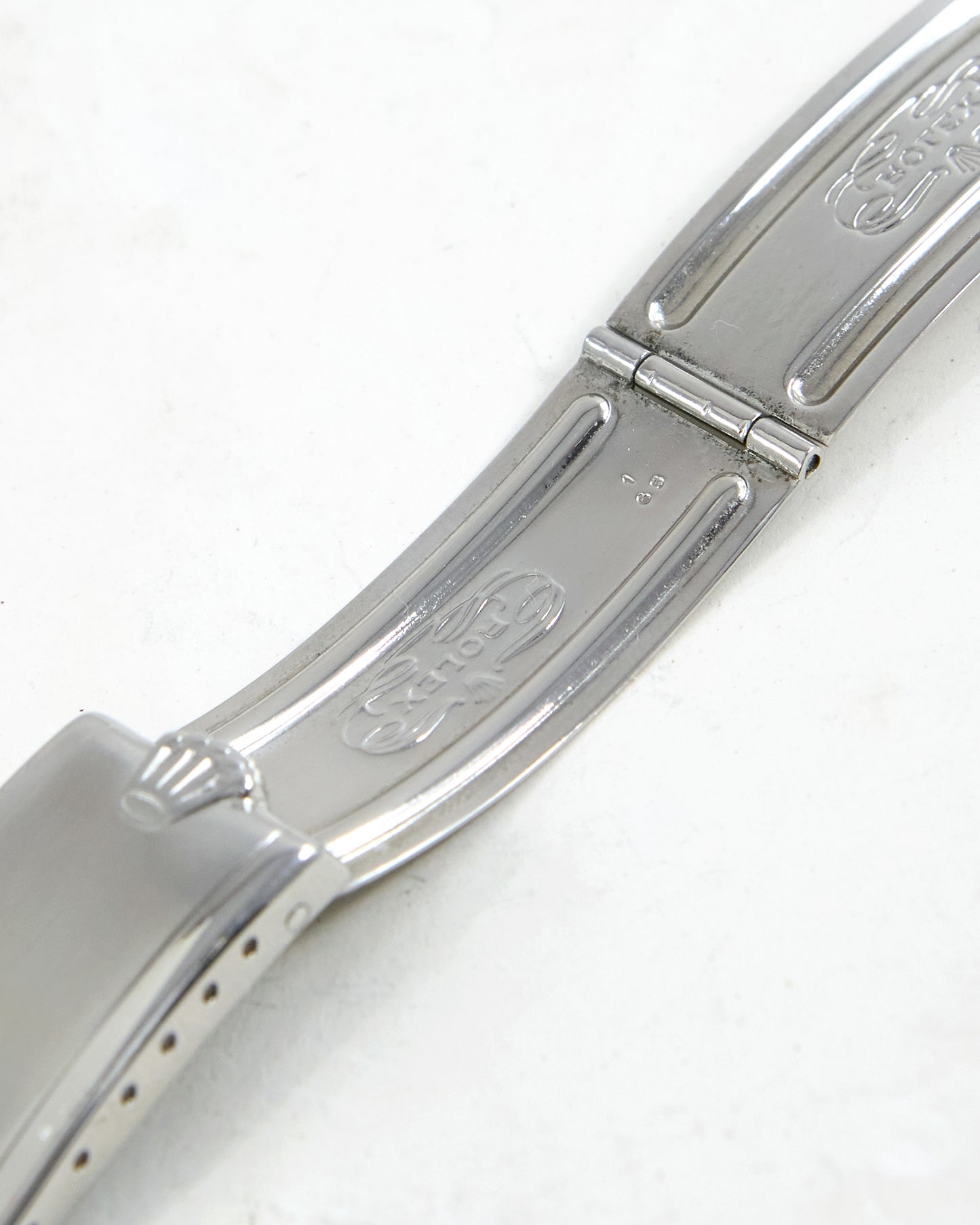 Rolex Submariner 5513 Black Gilt Dial on Oyster Rivet Bracelet