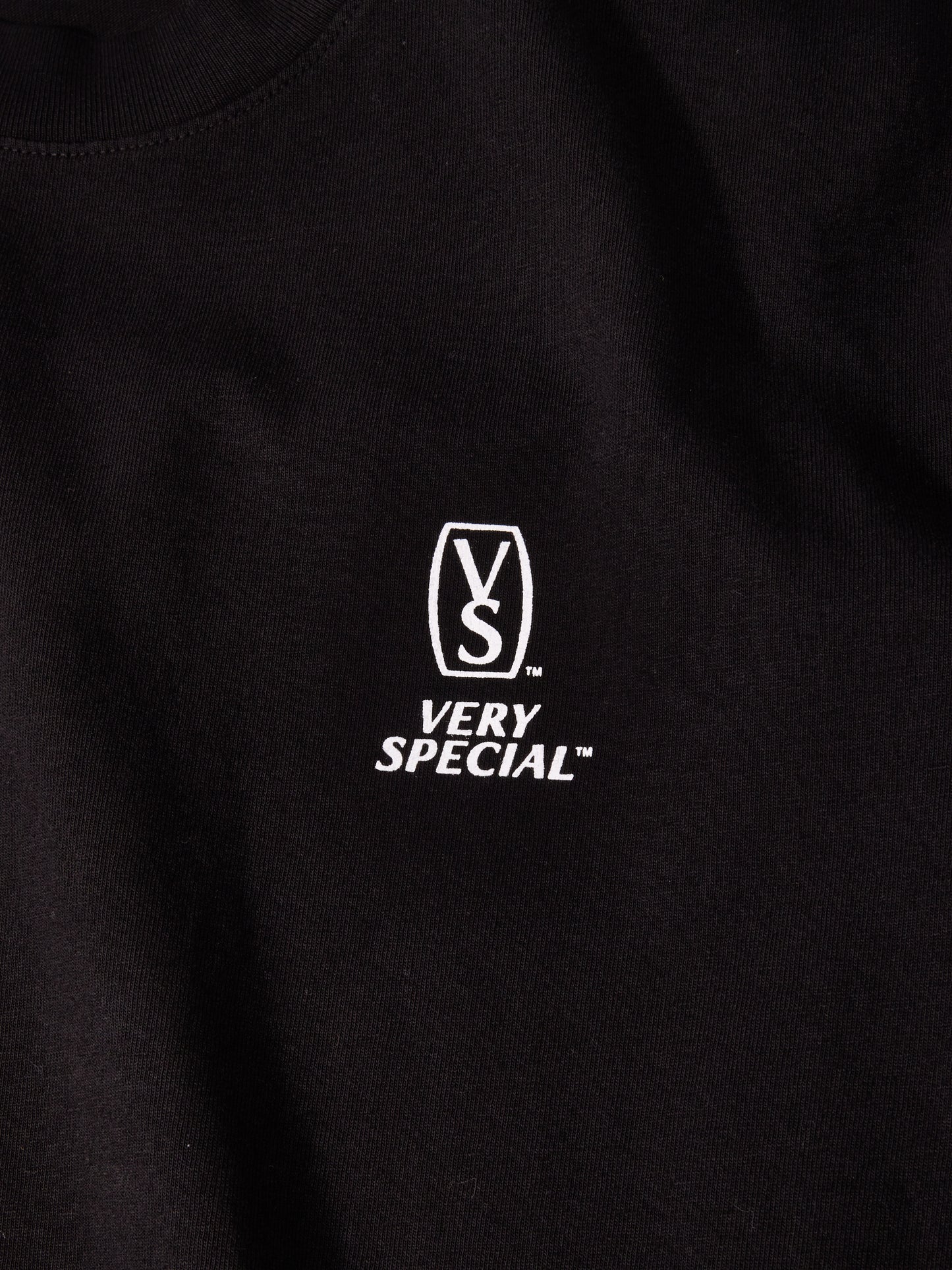 VERY SPECIAL - SCRIPT TEE - BLACK