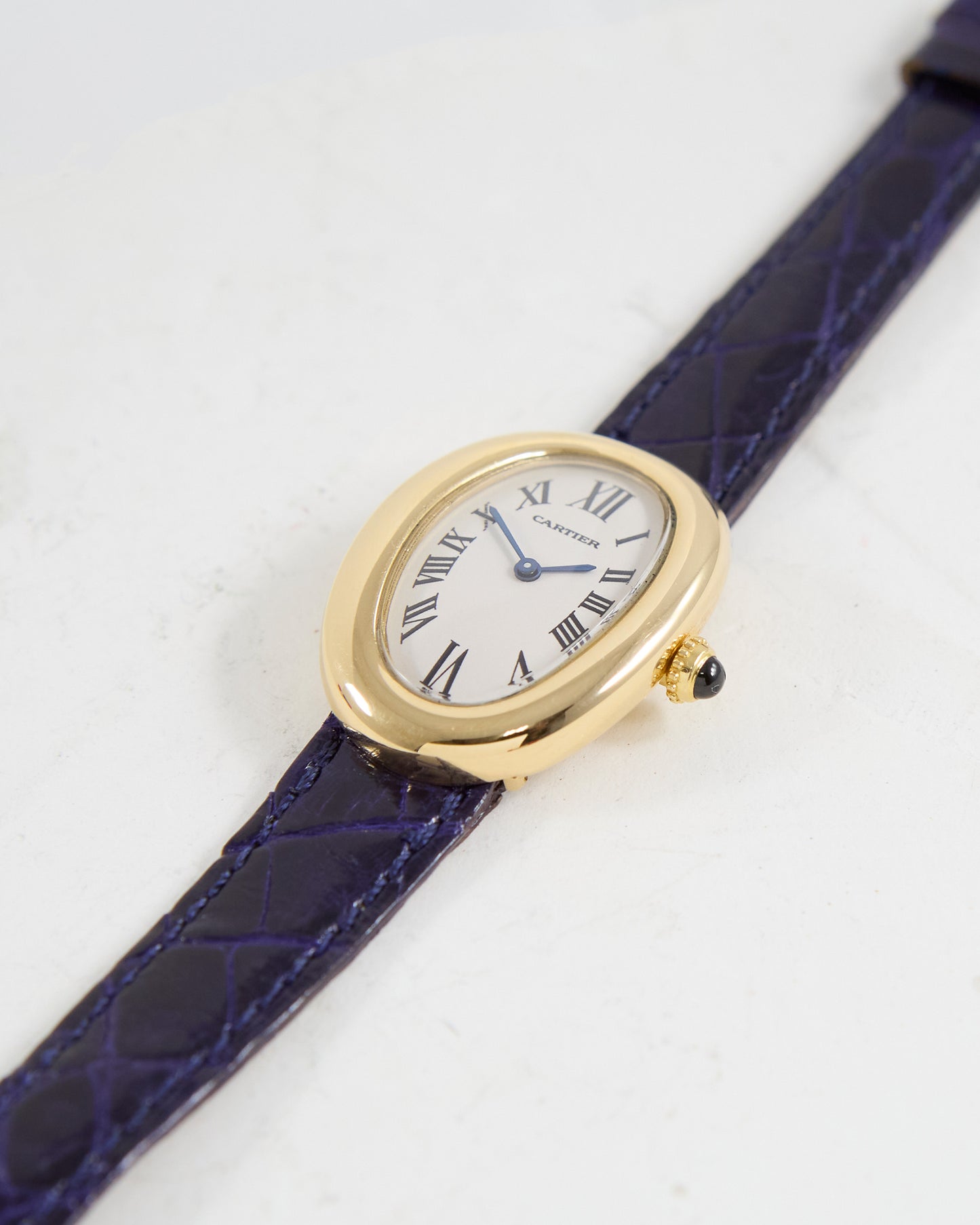 CARTIER BAIGNOIRE IN YELLOW GOLD WITH BUCKLE CLASP