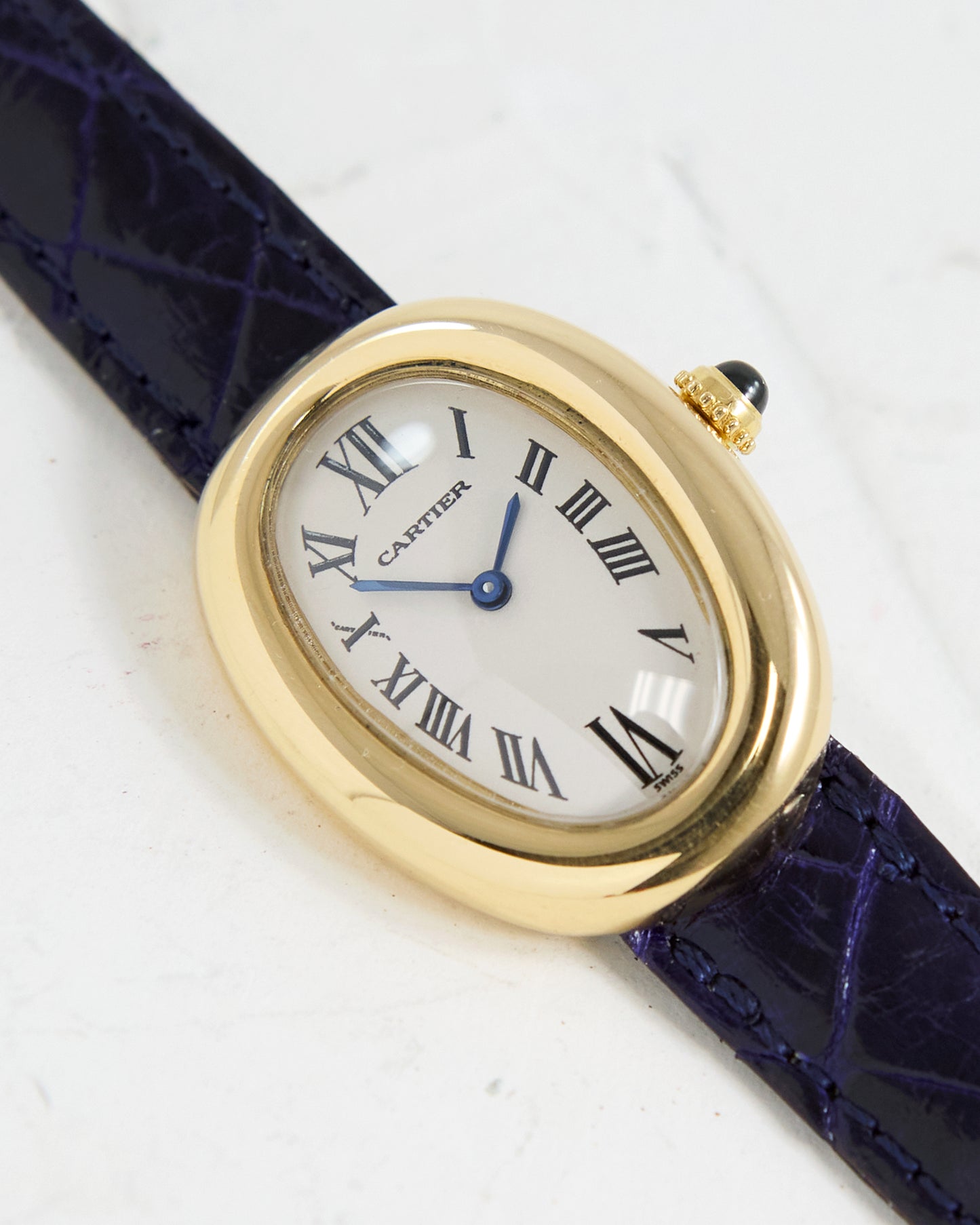 CARTIER BAIGNOIRE IN YELLOW GOLD WITH BUCKLE CLASP