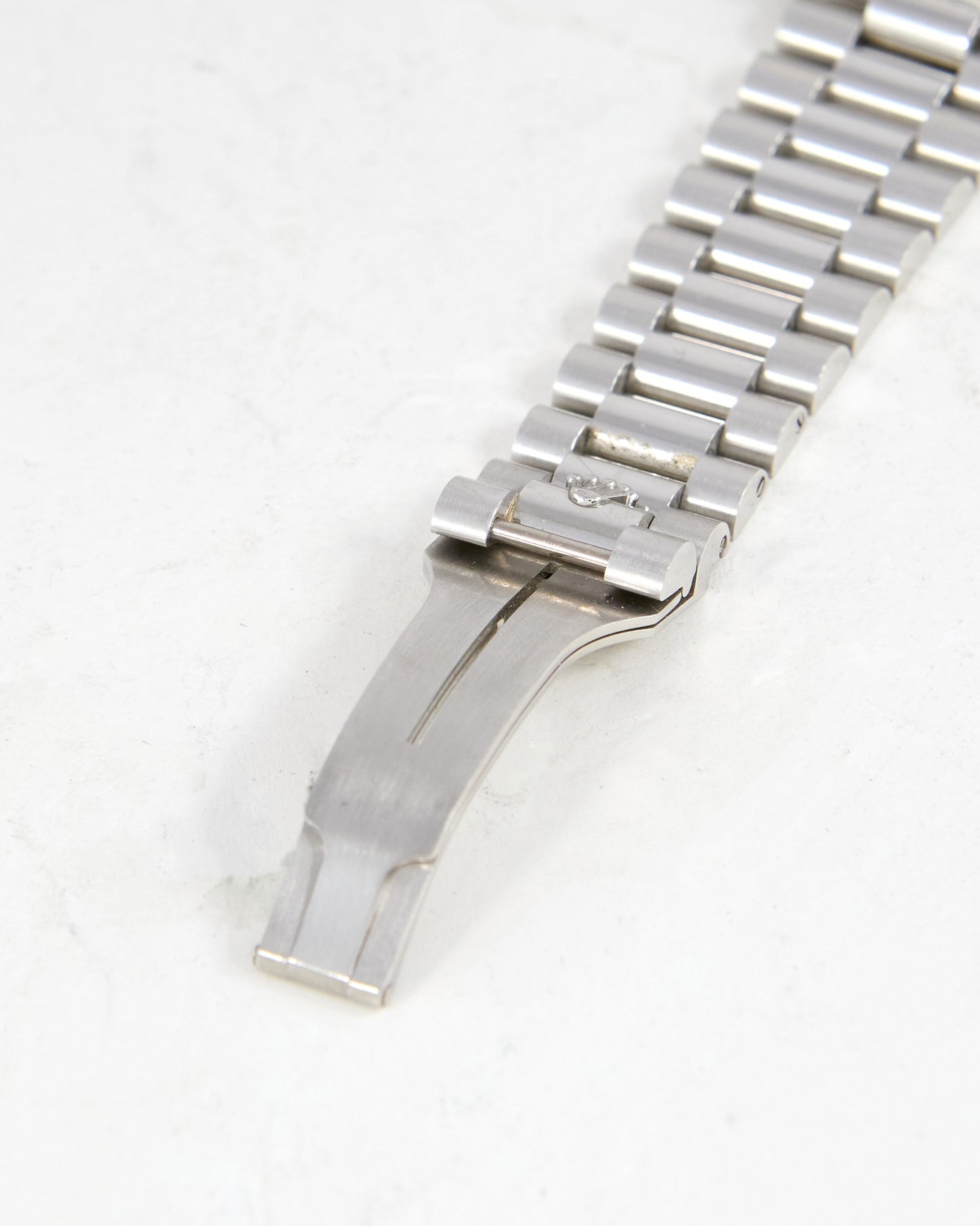 Rolex Day-Date 118206 Smooth Bezel Silver Dial in Full Platinum on President Bracelet