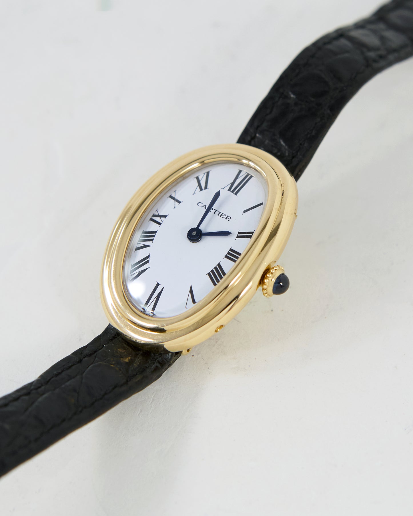 CARTIER BAIGNOIRE PARIS DIAL IN YELLOW GOLD WITH DEPLOYANT CLASP & CARTIER POUCH