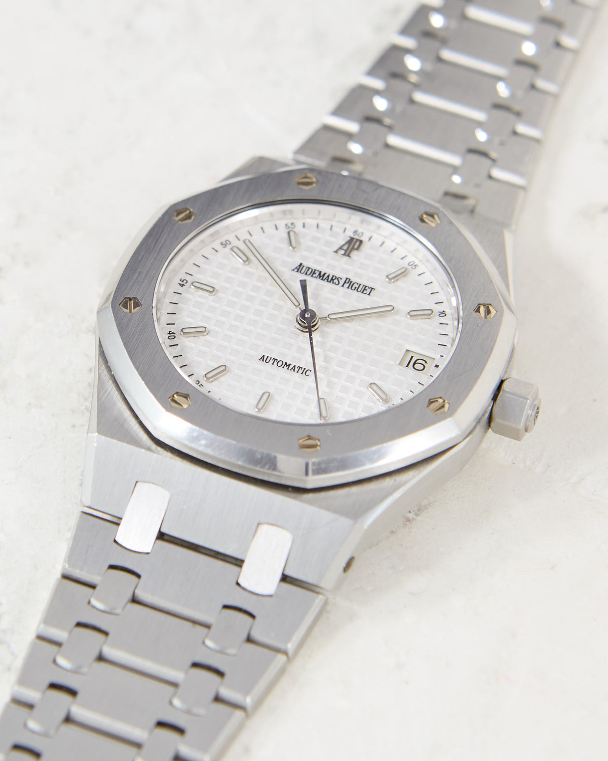 Audemars Piguet Royal Oak 14790ST White Dial in Steel Case and Bracelet with Extract of Archives