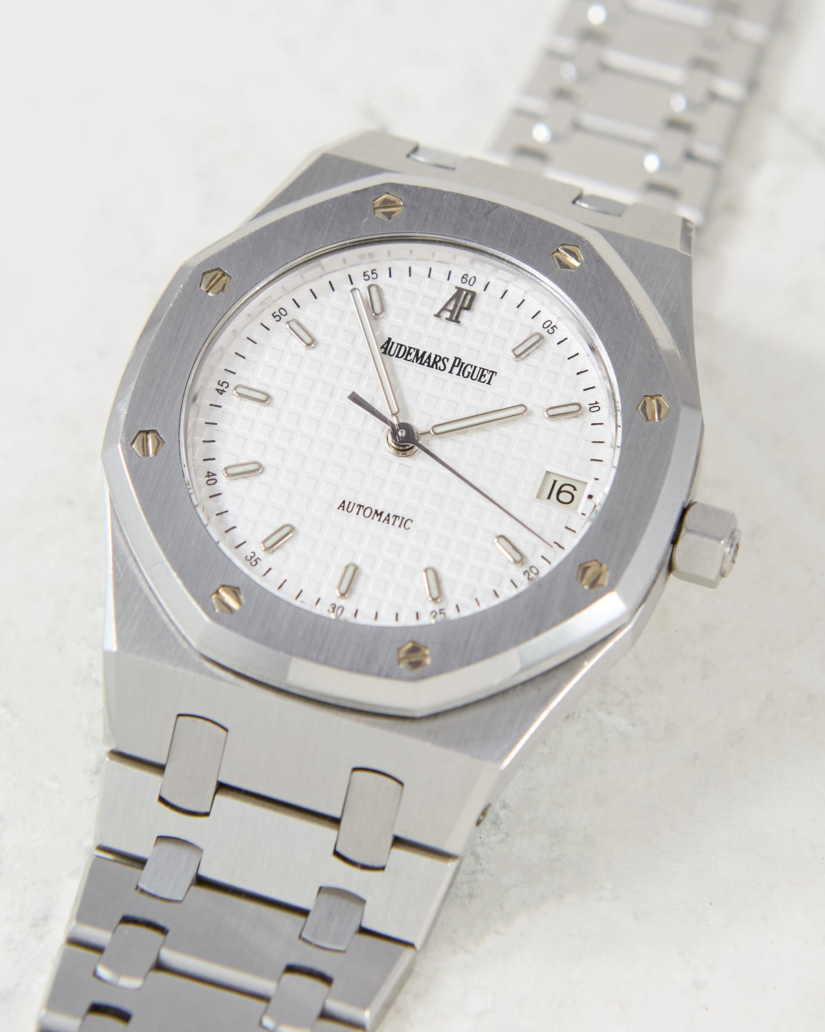 Audemars Piguet Royal Oak 14790ST White Dial in Steel Case and Bracelet with Extract of Archives