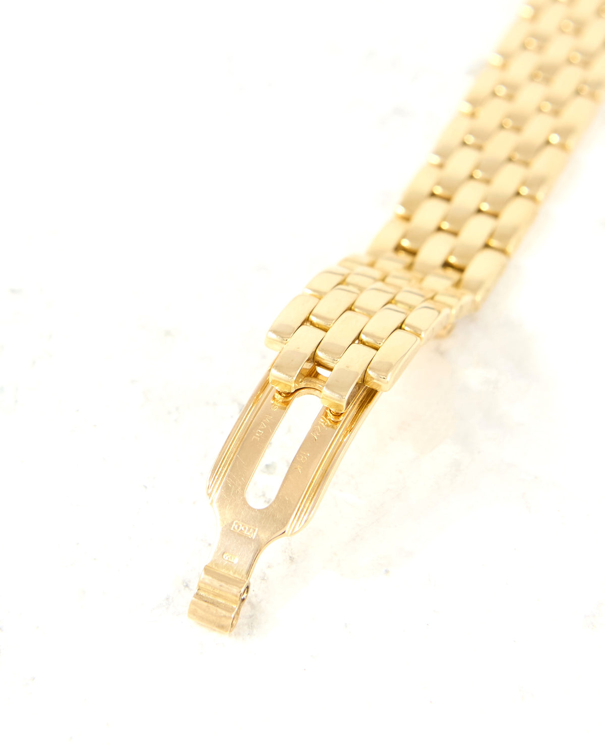 Cartier Panthere Small 22mm Size 866911 in Yellow Gold Case and Bracelet
