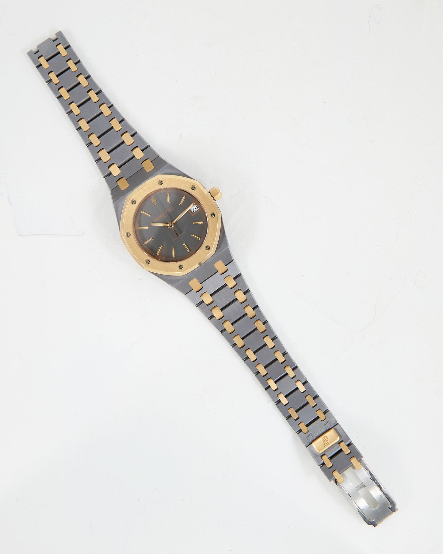 AUDEMARS PIGUET ROYAL OAK TANTALUM & ROSE GOLD AUTOMATIC
