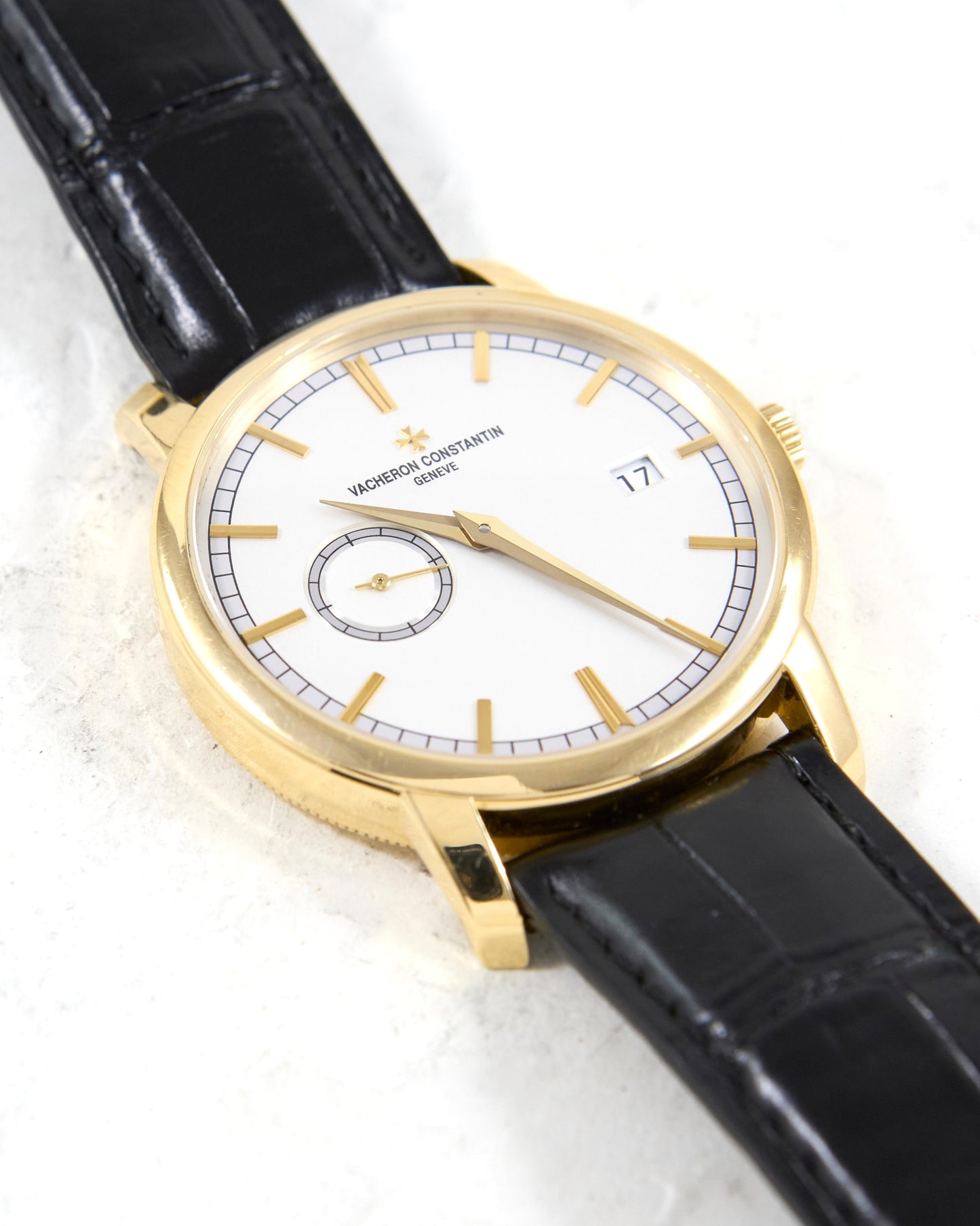 Vacheron Constantin Traditionnelle 87172 in Yellow Gold Case on Leather Strap and Buckle