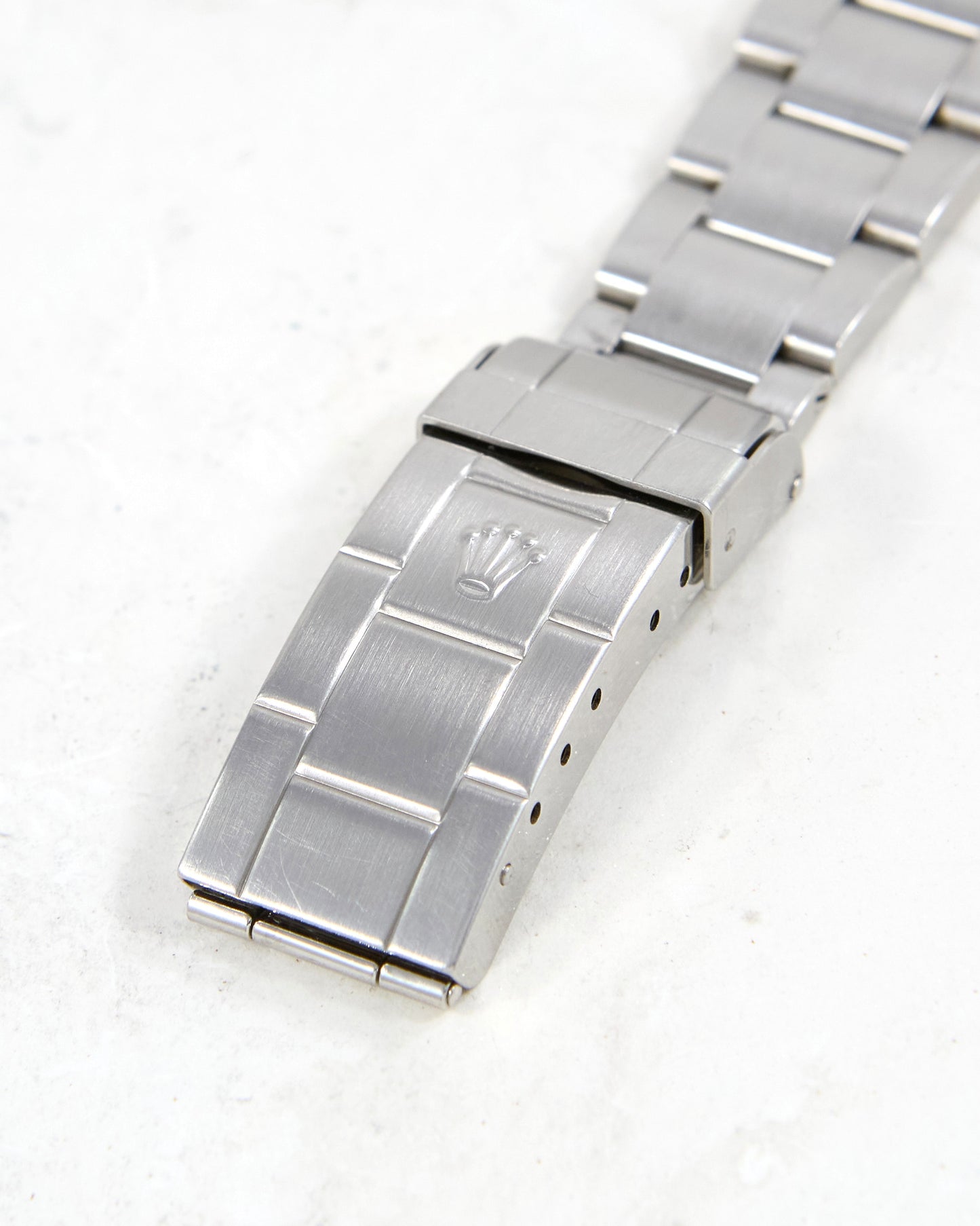 Rolex Submariner 16610 on Oyster Bracelet with Box & Papers