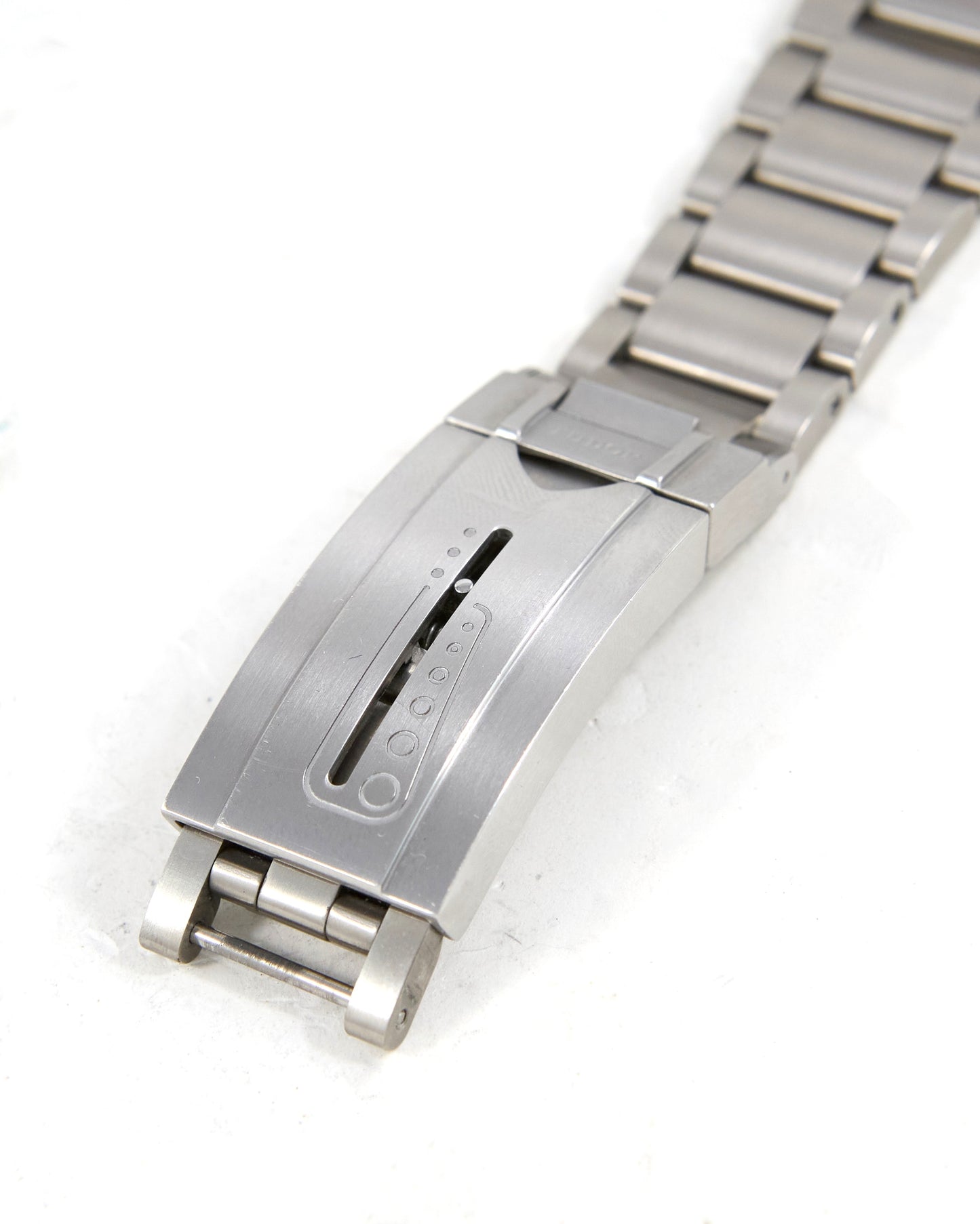 Tudor Pelagos 25600TN in Titanium Case with Warranty Card