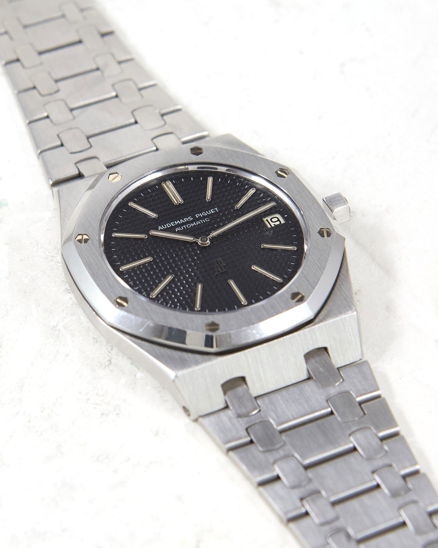 Audemars Piguet Royal Oak Jumbo 5402 "A-Series" Automatic in Steel with AP Box and Papers