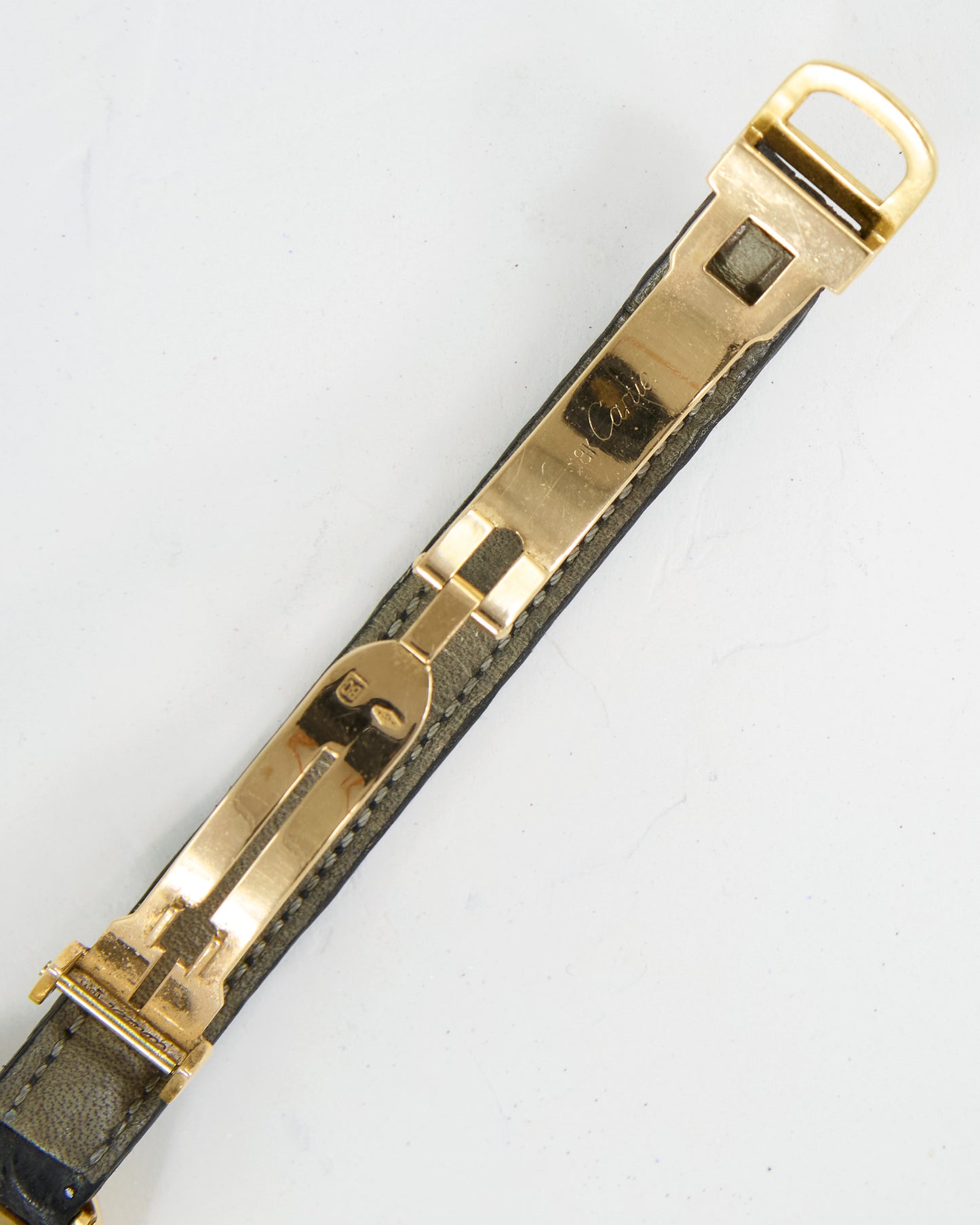 CARTIER BAIGNOIRE PARIS DIAL IN YELLOW GOLD WITH DEPLOYANT CLASP & CARTIER POUCH