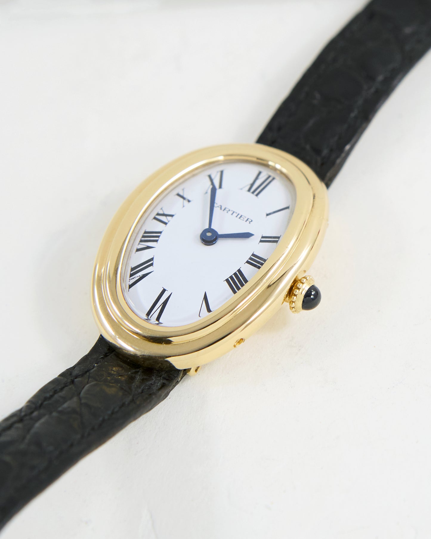 CARTIER BAIGNOIRE PARIS DIAL IN YELLOW GOLD WITH DEPLOYANT CLASP & CARTIER POUCH