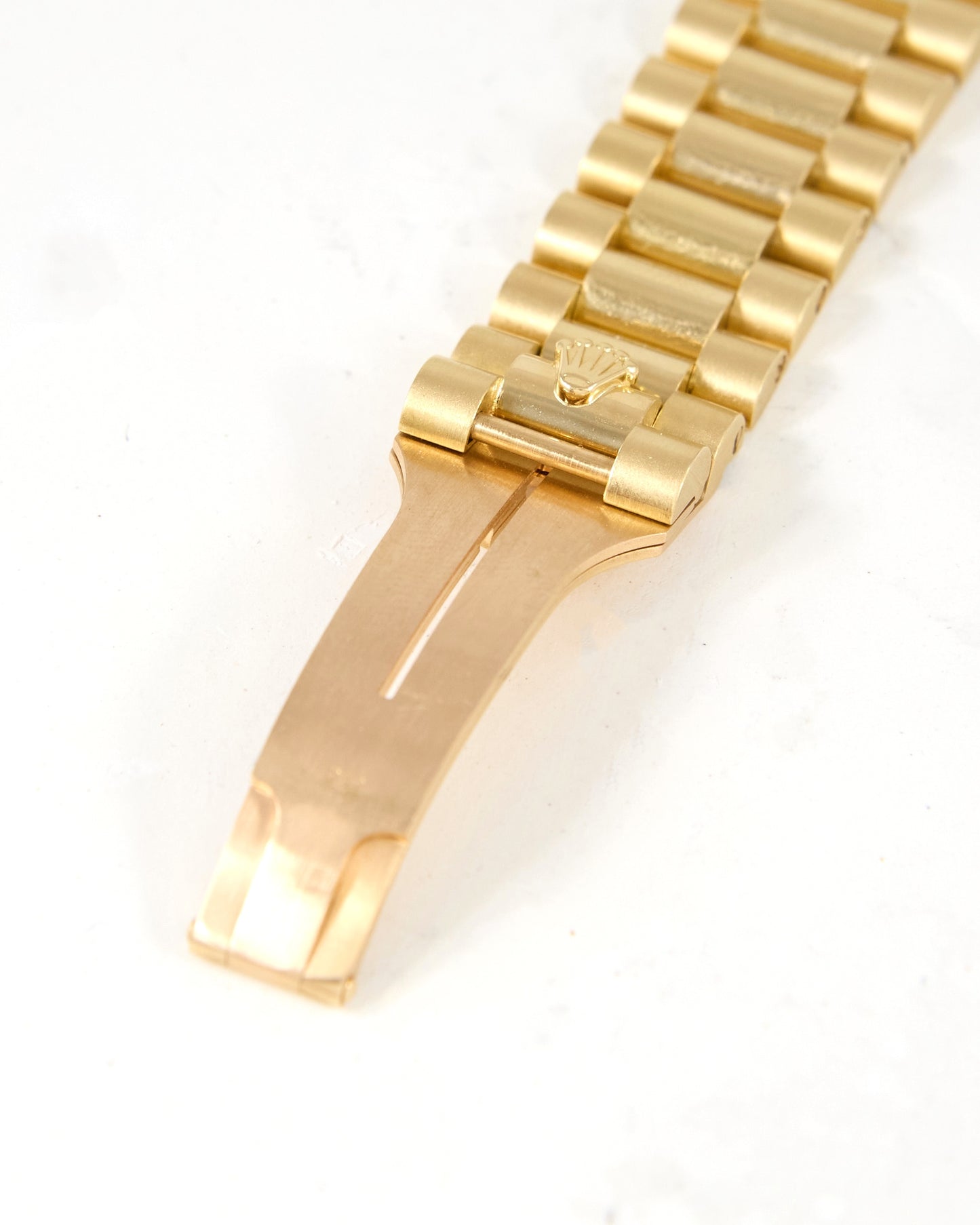 Rolex Day-Date 18238 Arabic Champagne Dial in Yellow Gold with Full Set of Box & Papers