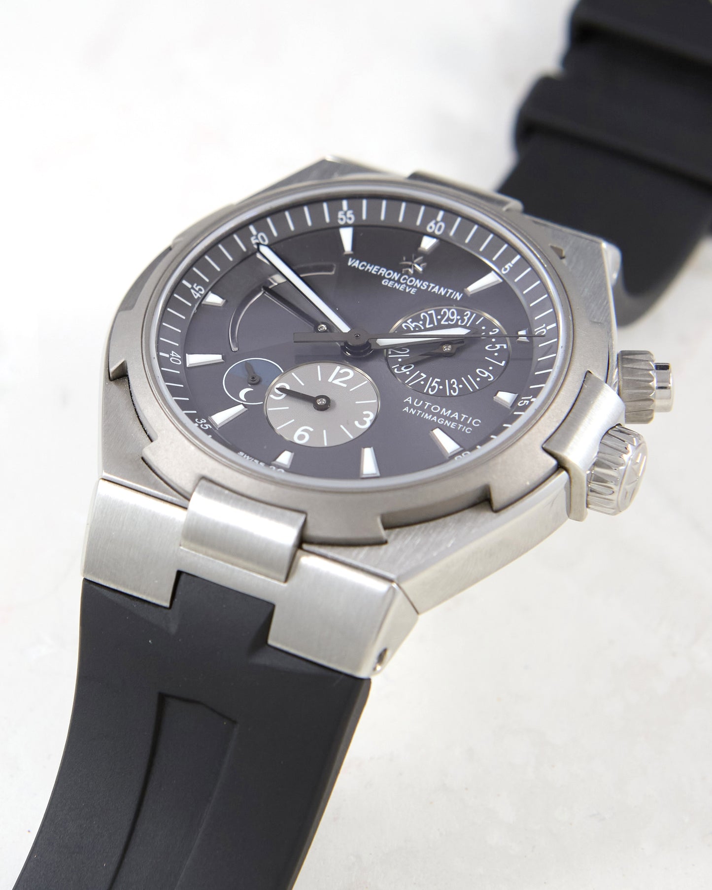 Vacheron Constantin Overseas Dual Time 47450 in Steel Case on Rubber Strap with Box & Papers