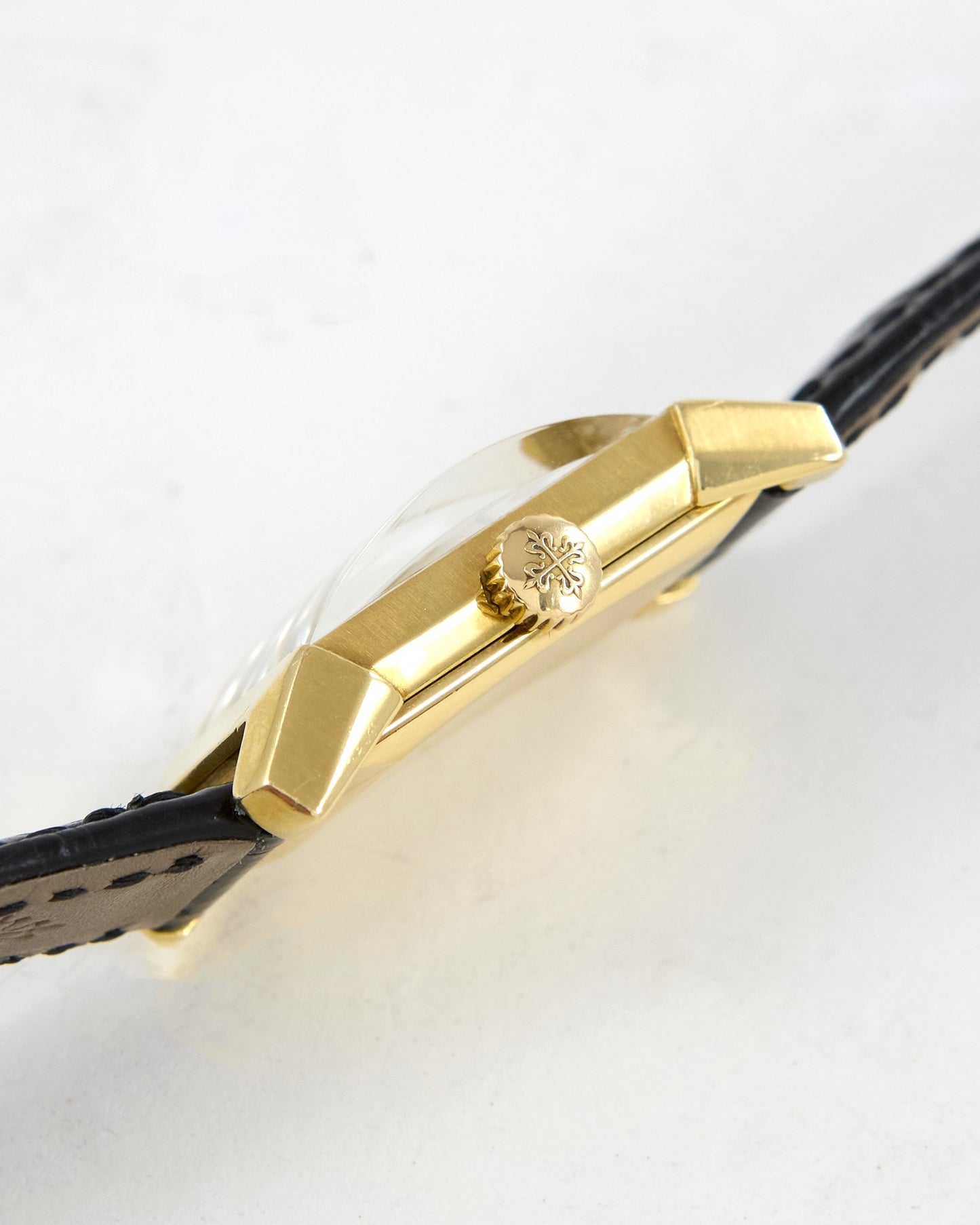 Patek Philippe Rectangular 2553 in Gold with Signed Strap and Buckle