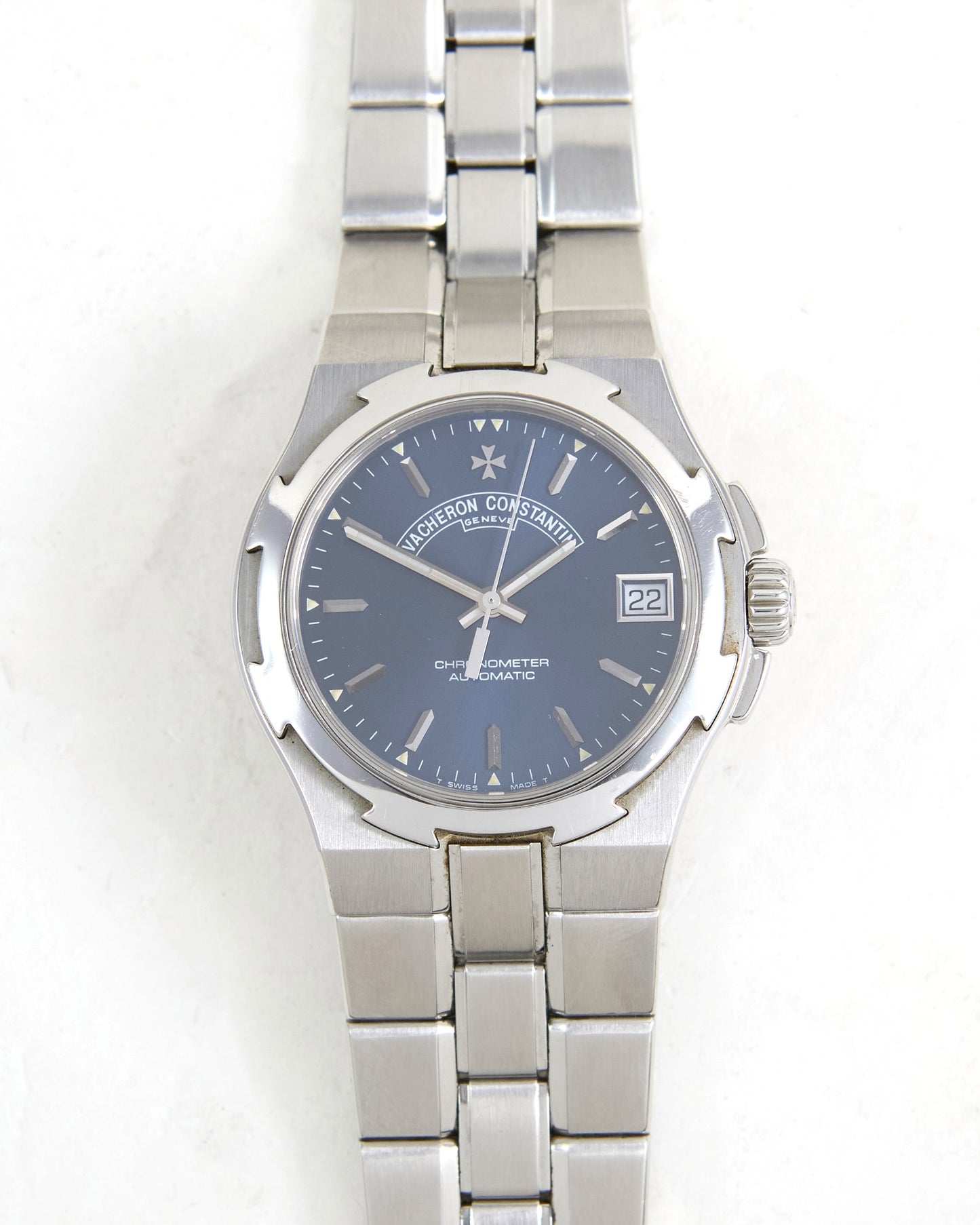 Vacheron Constantin Overseas 42050 Blue Dial in Steel Case and Bracelet with Box and Papers