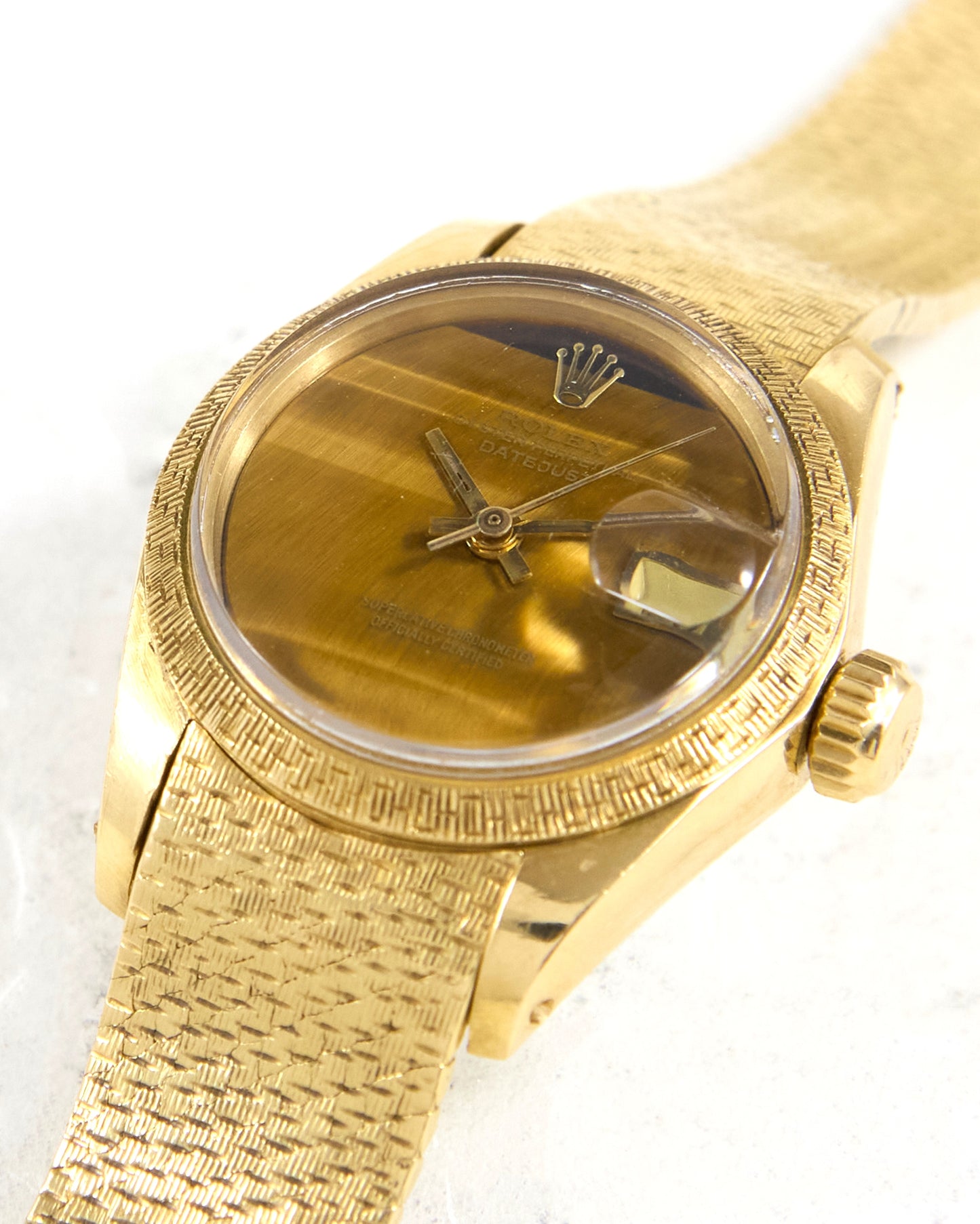 Rolex Ladies Datejust 6905 Tiger Eye Dial on Milanese Bracelet and Bezel
