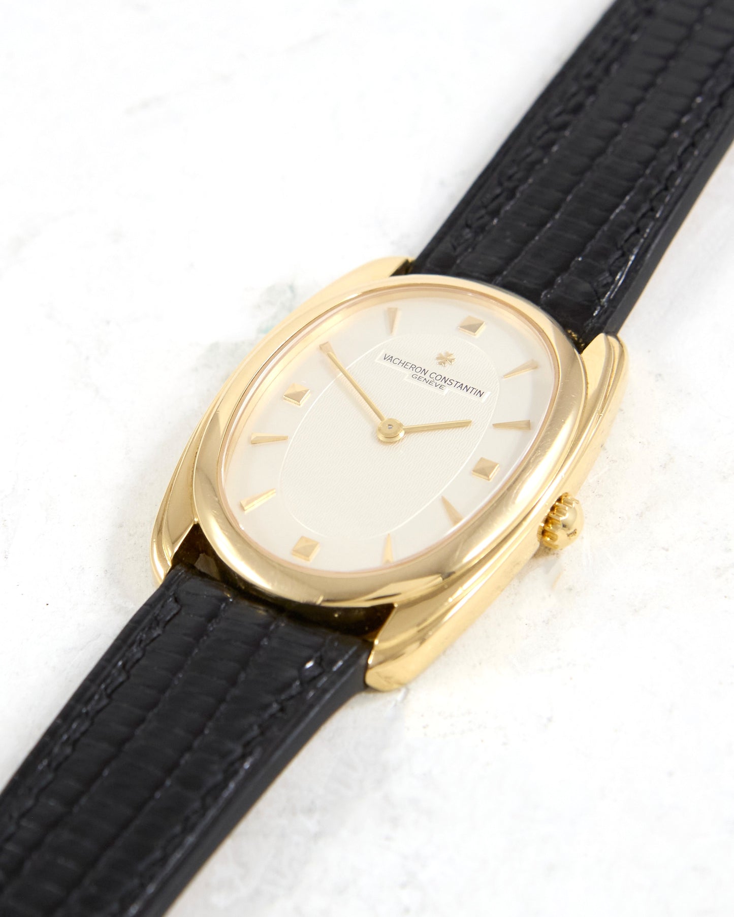 Vacheron Constantin Historiques Oval in Yellow Gold Case with Signed Strap and Buckle