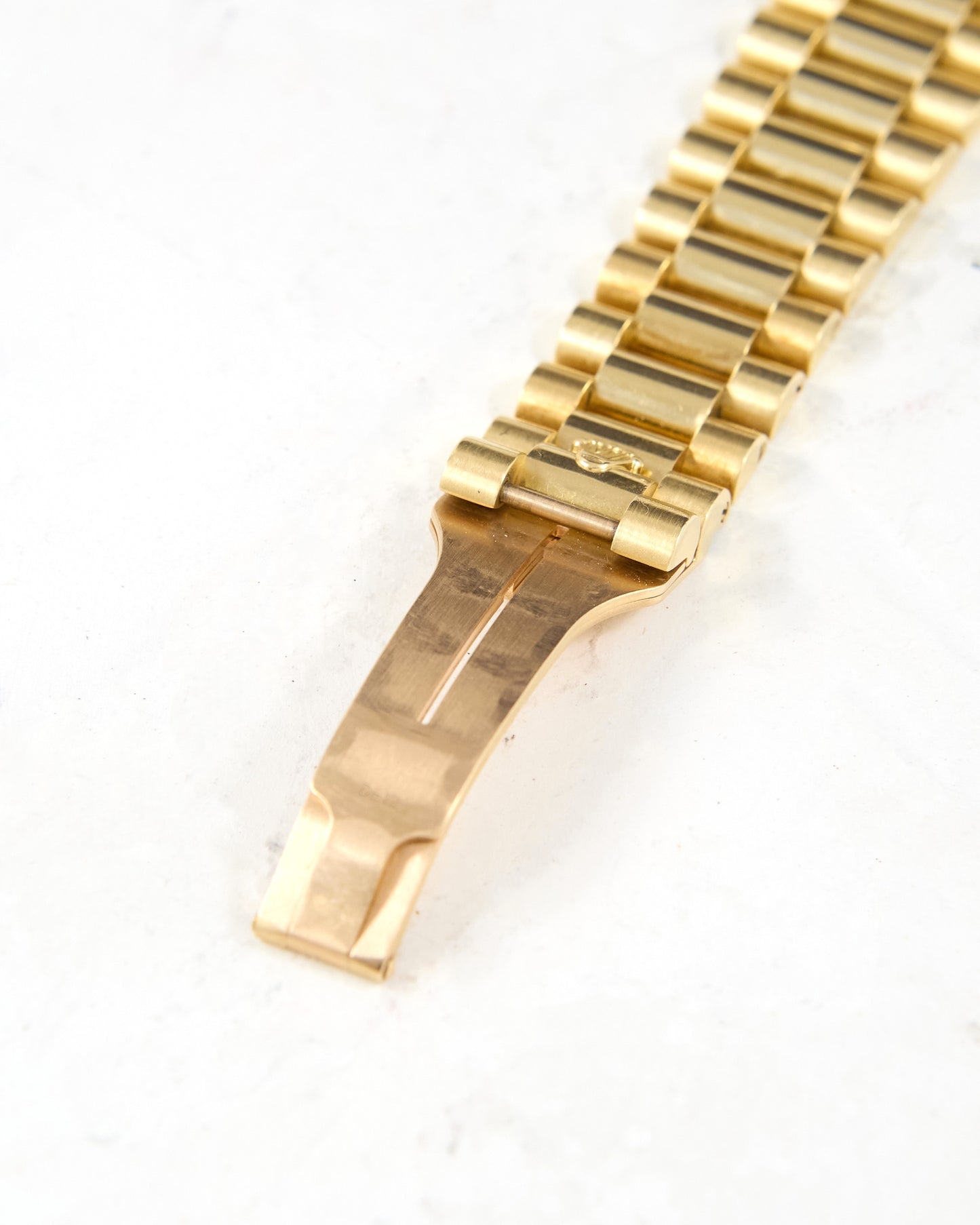 Rolex Day-Date 118238 Fluted Bezel Silver Dial in Yellow Gold Case and Bracelet