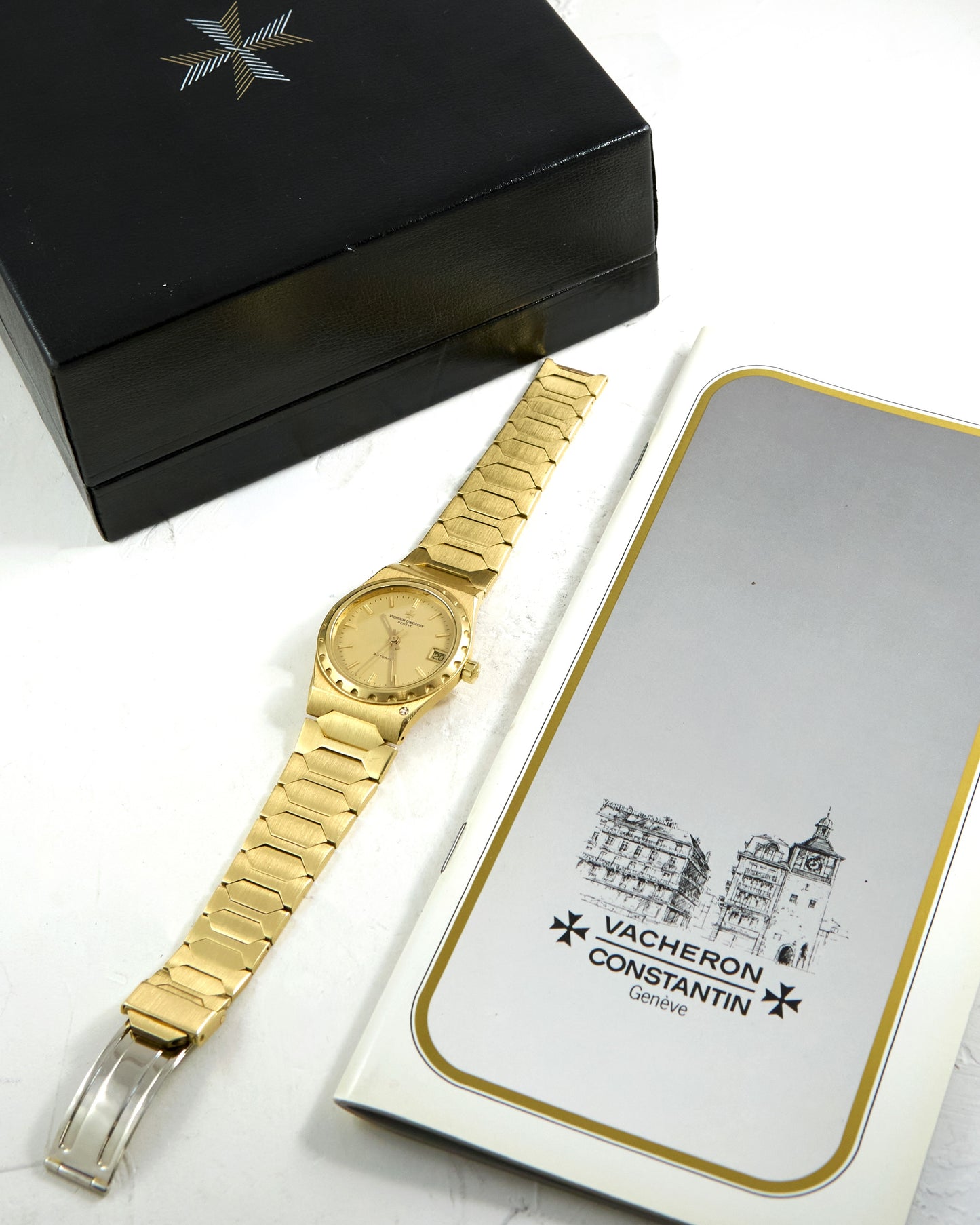 Vacheron Constantin 222 Automatic 46003/411 Champagne Dial in Yellow Gold with Box and Booklet