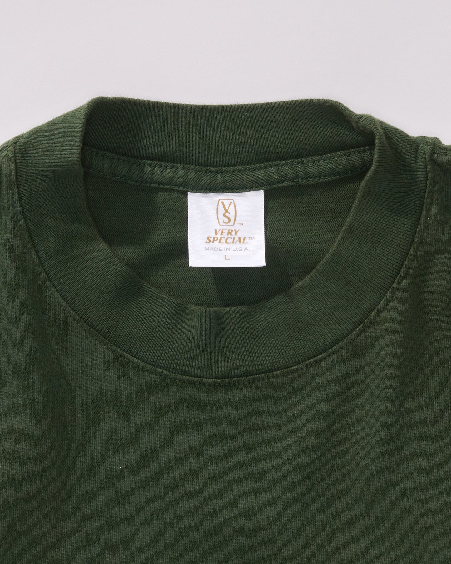 VERY SPECIAL - SCRIPT TEE - GREEN